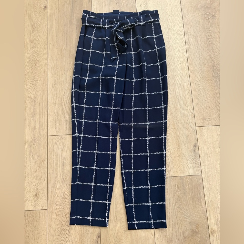 Express Navy Windowpane Print Paper bag style pant size 6R